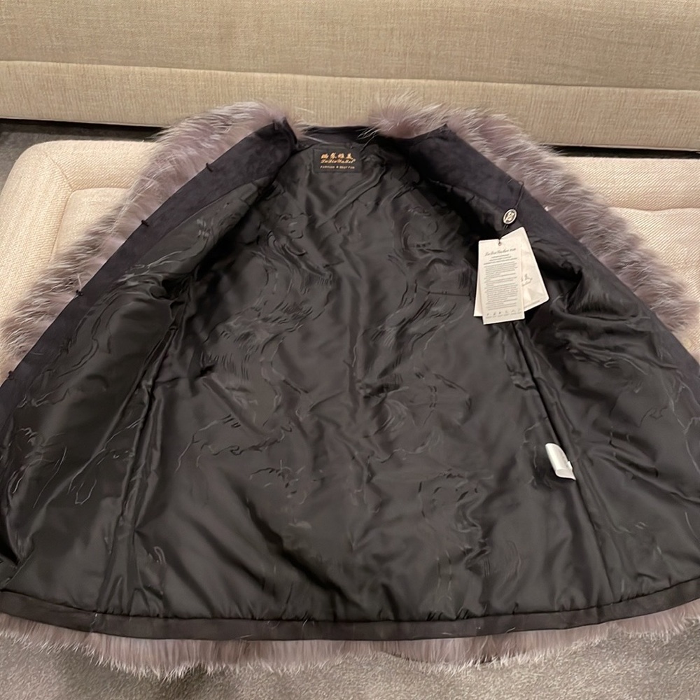 Fur jacket - Picture 13 of 16